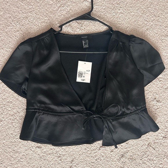 BLACK FOREVER 21 BLOUSE - Picture 1 of 3